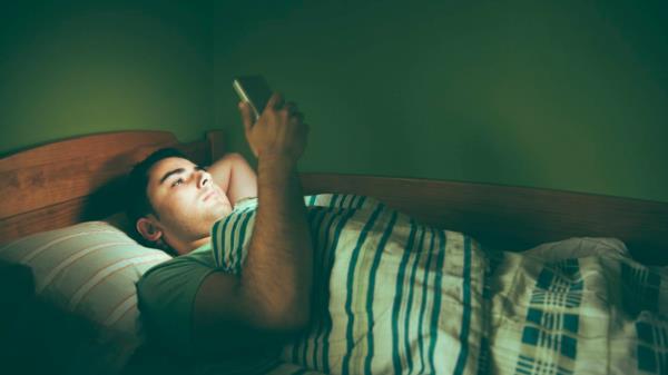تکنولوژی چه تاثیری روی خواب  دارد؟